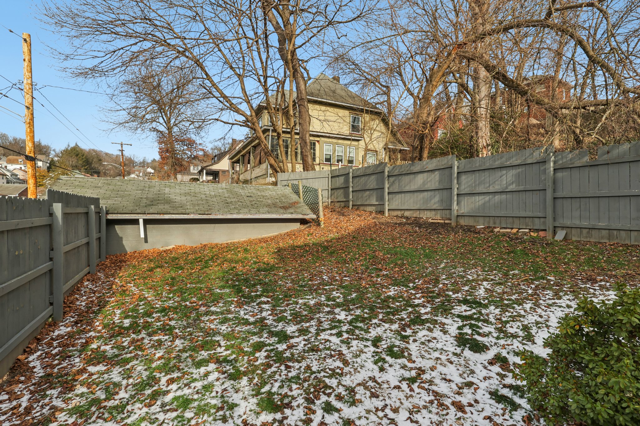 E Pearl St-S2312-076.jpg