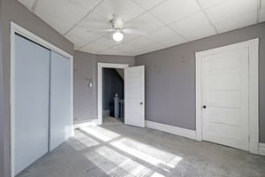 E Pearl St-S2312-031.jpg