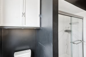 E Pearl St-S2312-035.jpg