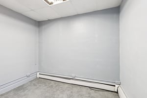 E Pearl St-S2312-040.jpg