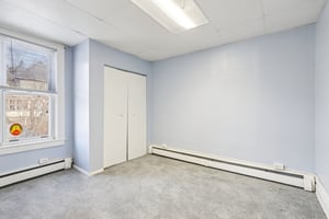 E Pearl St-S2312-041.jpg