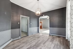 E Pearl St-S2312-051.jpg