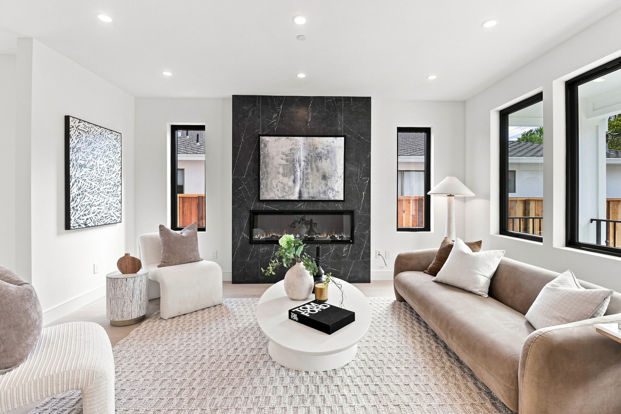 010_F8_440 Hobart Ave