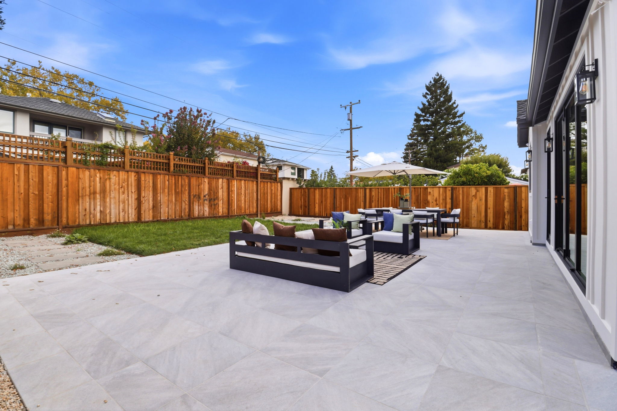 047_F8_440 Hobart Ave