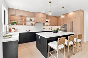 015_F8_440 Hobart Ave