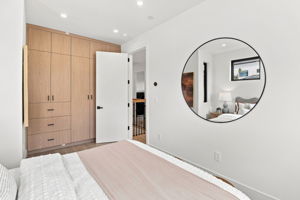 034_F8_440 Hobart Ave