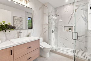 043_F8_440 Hobart Ave