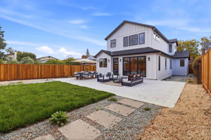 048_F8_440 Hobart Ave
