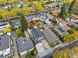 003_F8_AERIAL_440 Hobart Ave