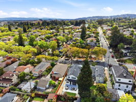 016_F8_AERIAL_440 Hobart Ave