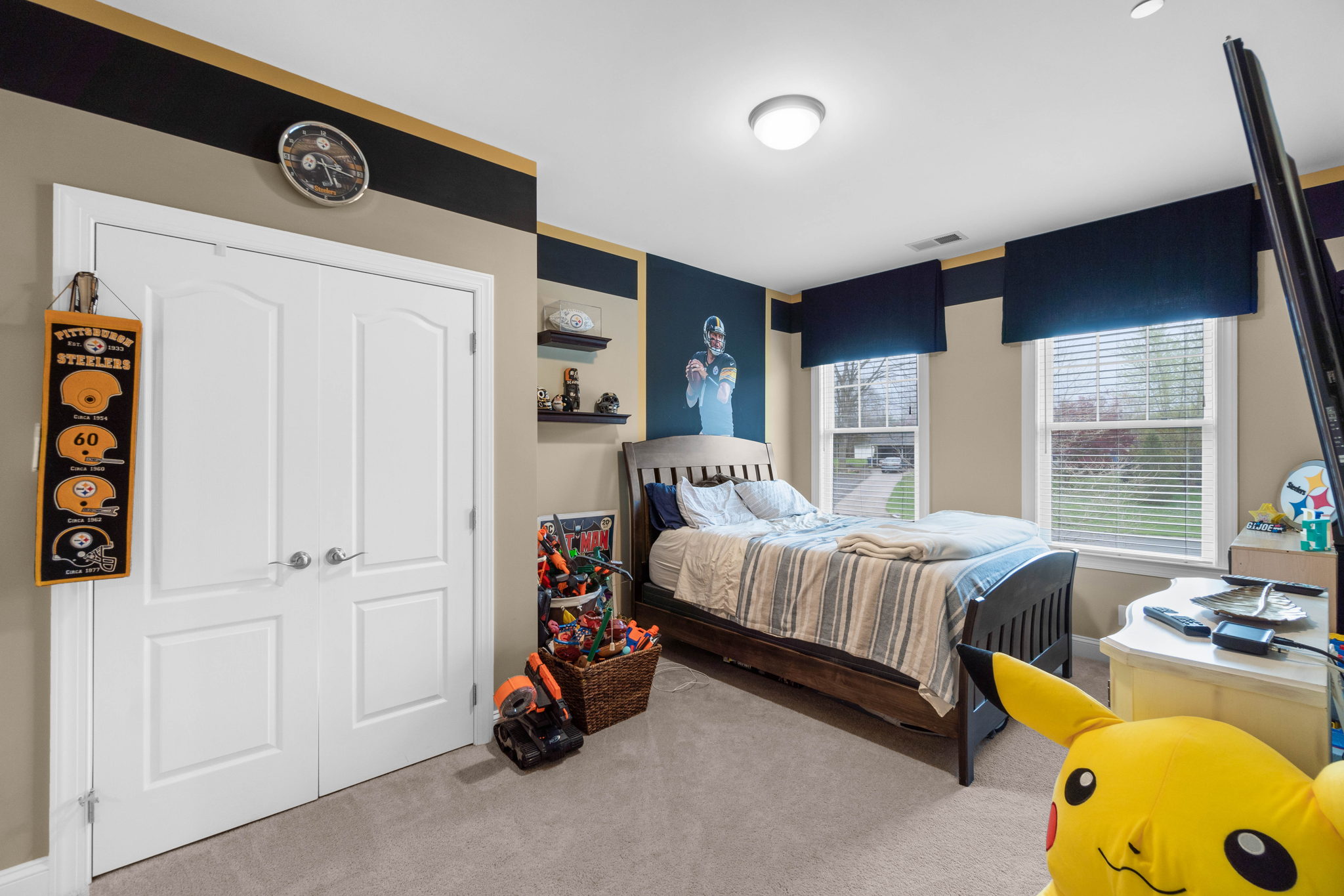 upper bedroom-19