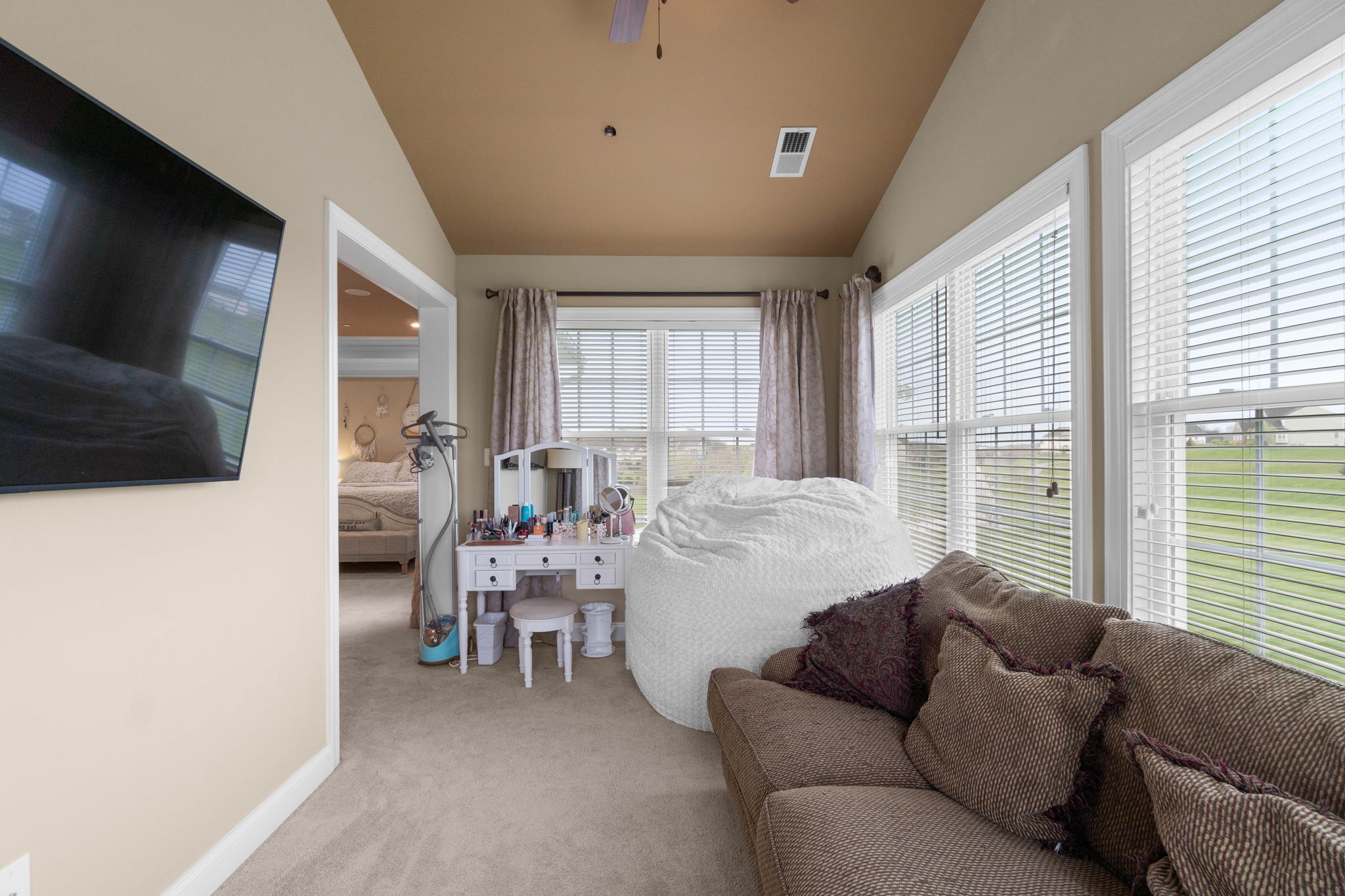 upper bedroom-15