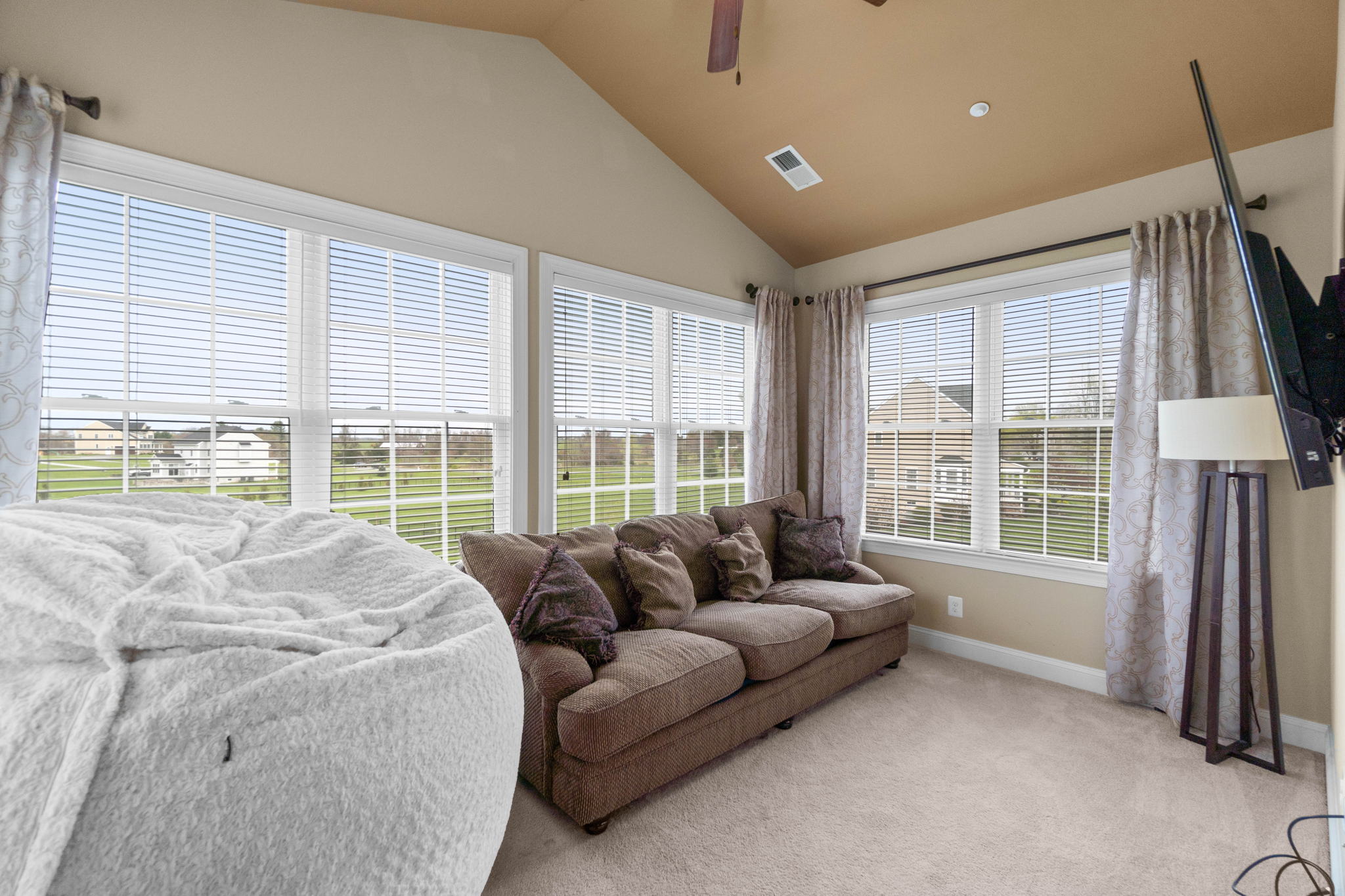upper bedroom-14