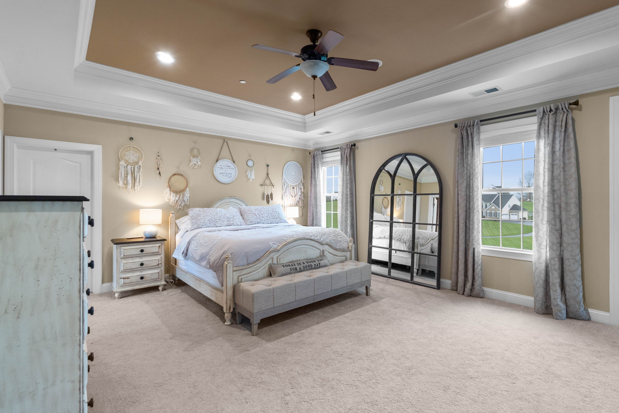 upper bedroom-16