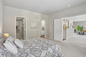 S 51st Ct apt b303-S2105-016.jpg