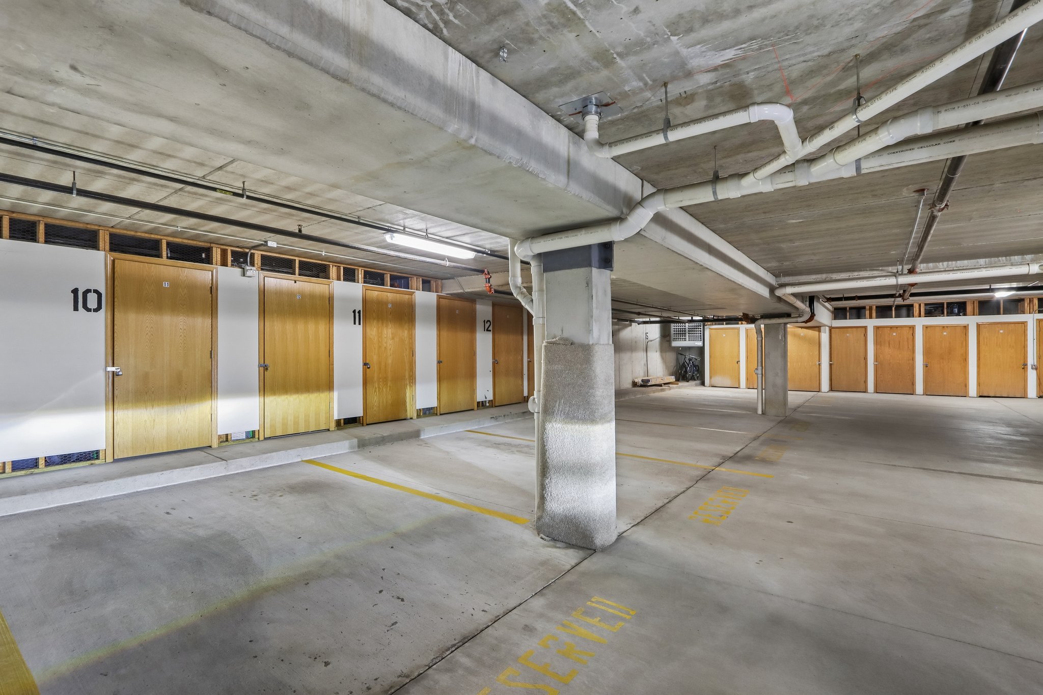 Water St unit 212-1906-906.jpg