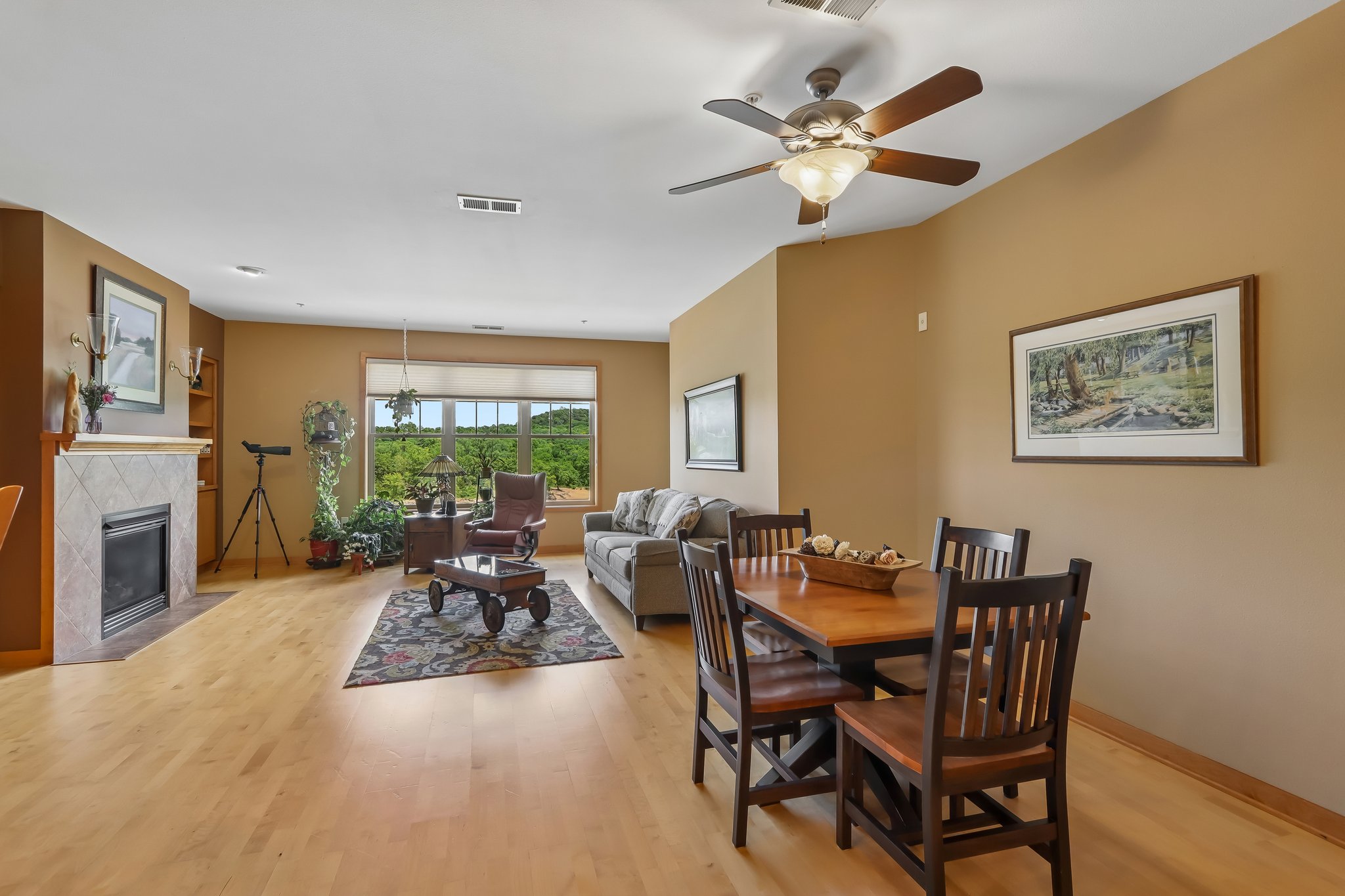 Water St unit 212-S1906-011.jpg