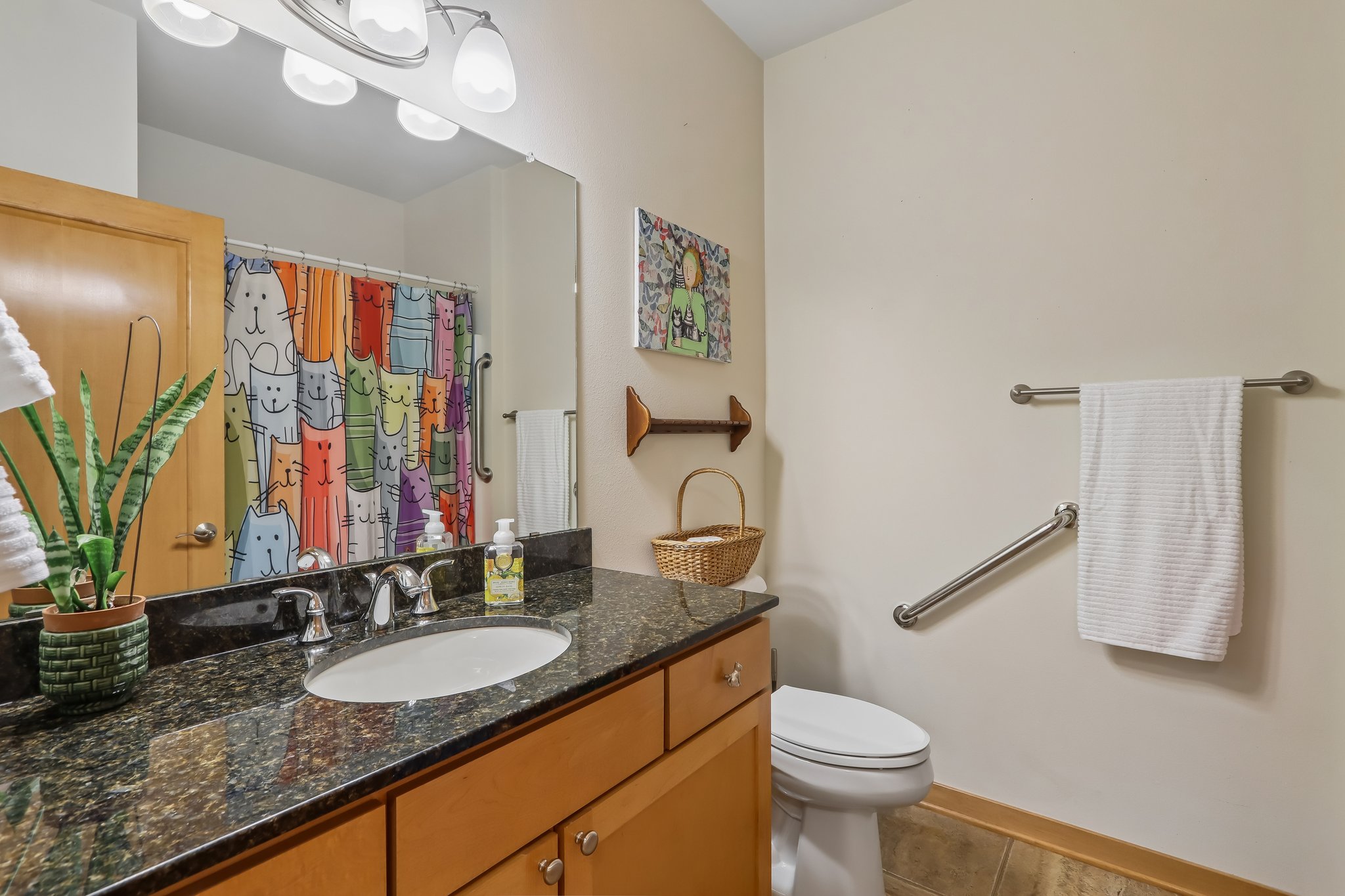 Water St unit 212-S1906-027.jpg