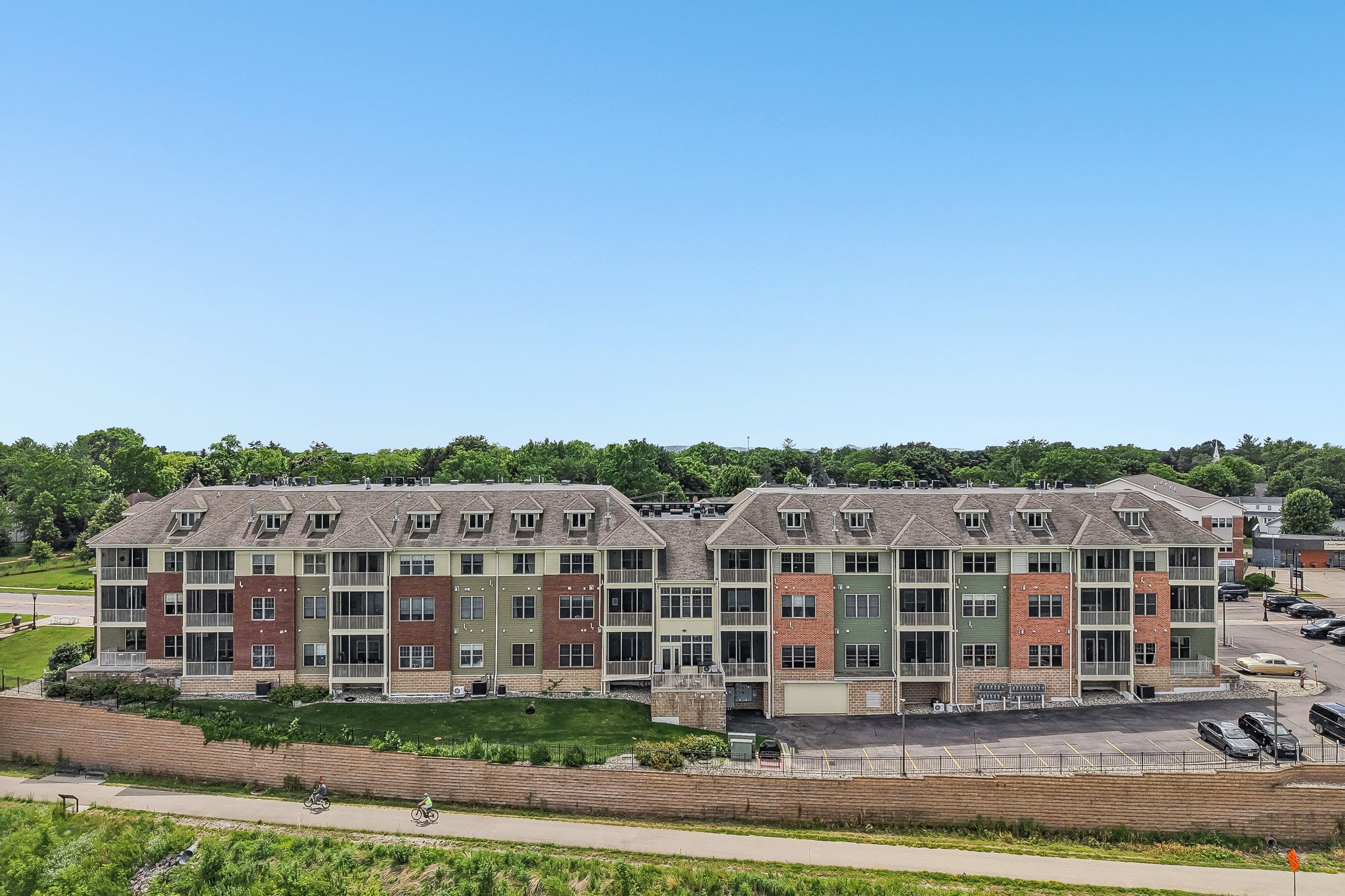 Water St unit 212-S1906-048.jpg