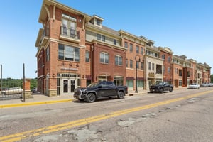 Water St unit 212-S1906-003.jpg