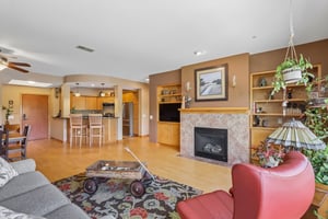 Water St unit 212-S1906-008.jpg