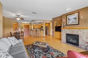 Water St unit 212-S1906-009.jpg