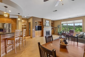 Water St unit 212-S1906-014.jpg