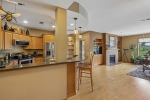 Water St unit 212-S1906-015.jpg