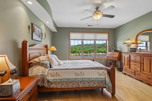Water St unit 212-S1906-022.jpg