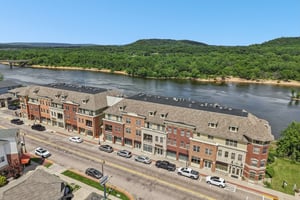 Water St unit 212-S1906-038.jpg