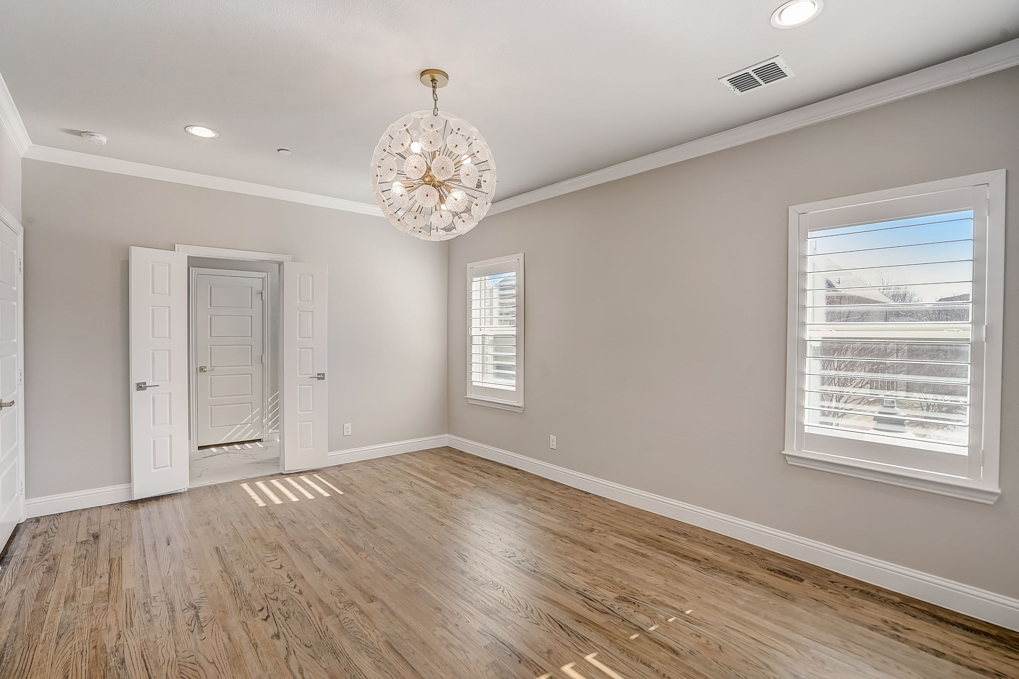 Dexter Ln-025