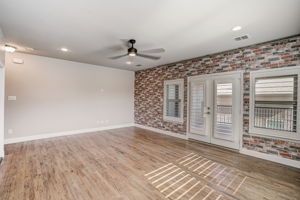Dexter Ln-033