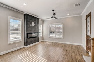 Dexter Ln-003