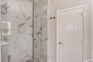 Dexter Ln-028
