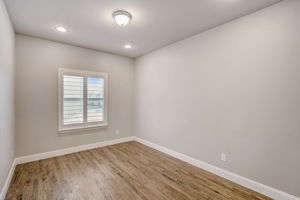 Dexter Ln-016
