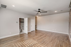 Dexter Ln-034
