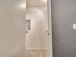  Photo 34