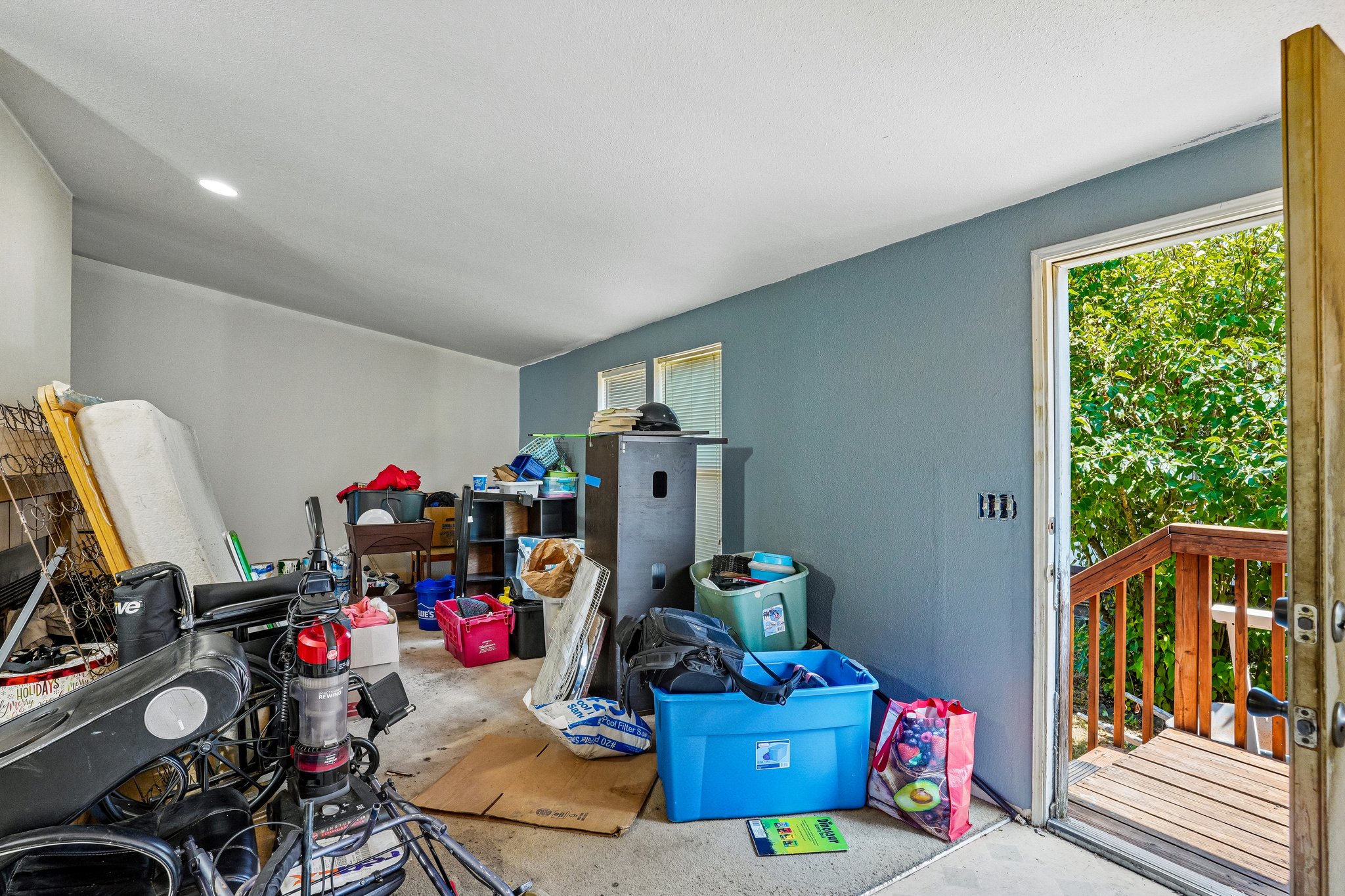 37th Ave 69-S0808-006.jpg