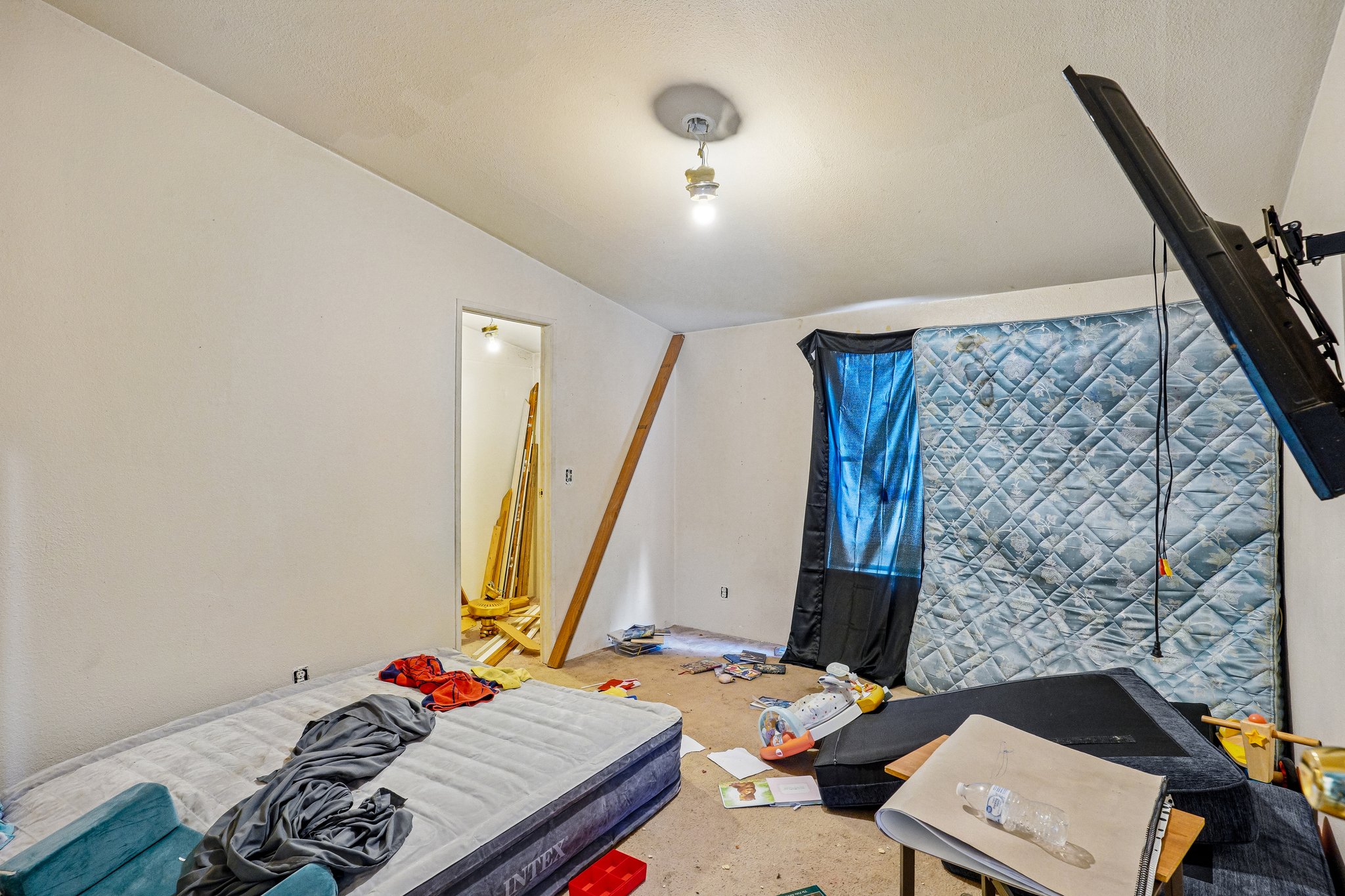 37th Ave 69-S0808-018.jpg