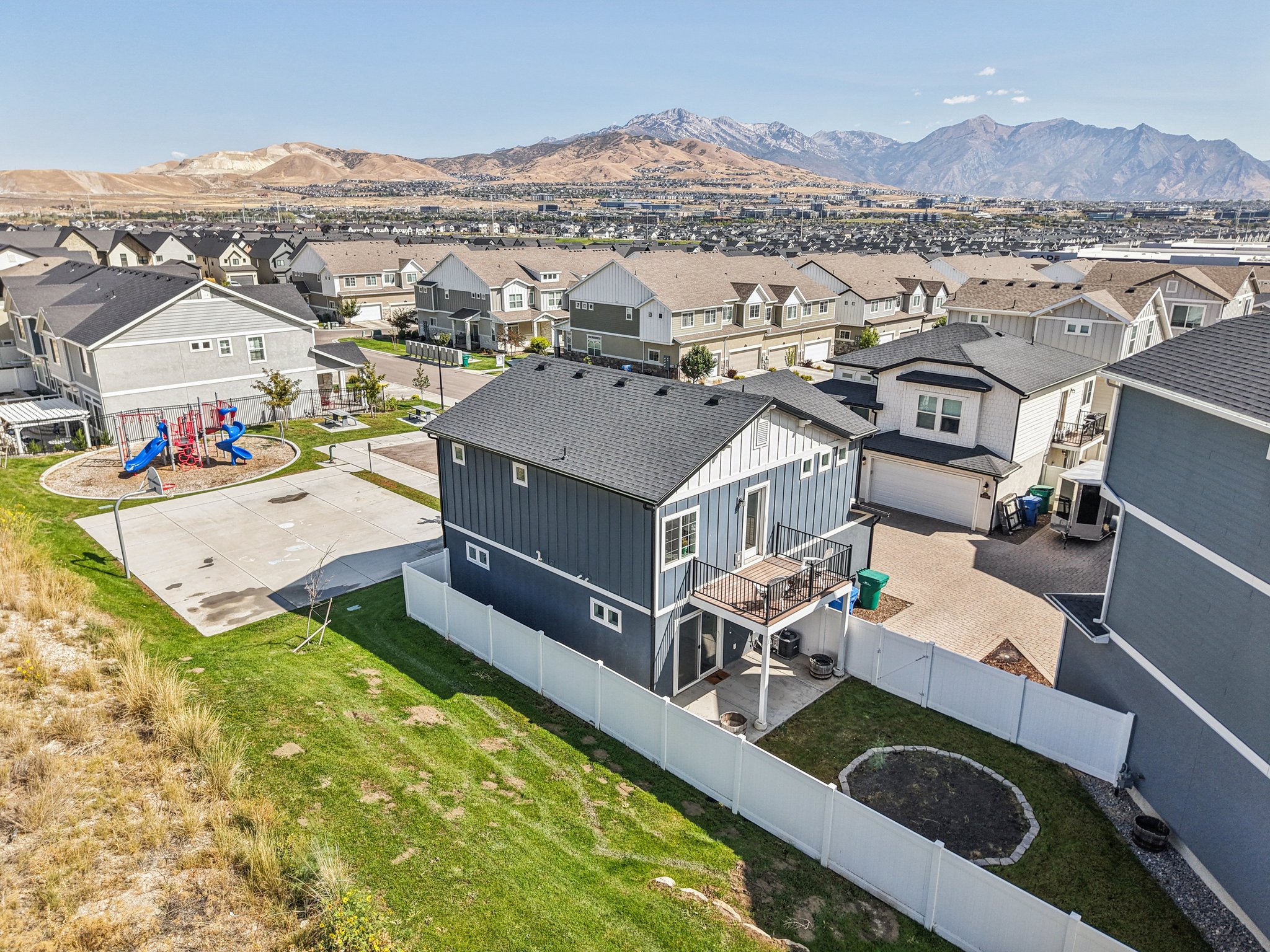 Bromwell Ct-S1809-038.jpg