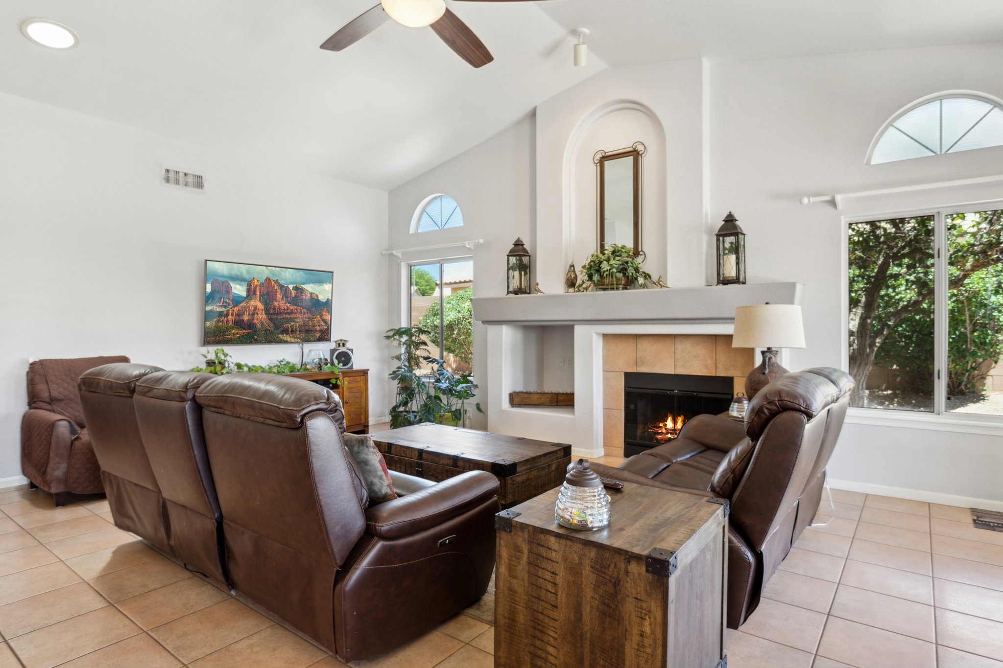 4401 E Barwick Dr, Cave Creek, AZ 85331 - 004.jpg