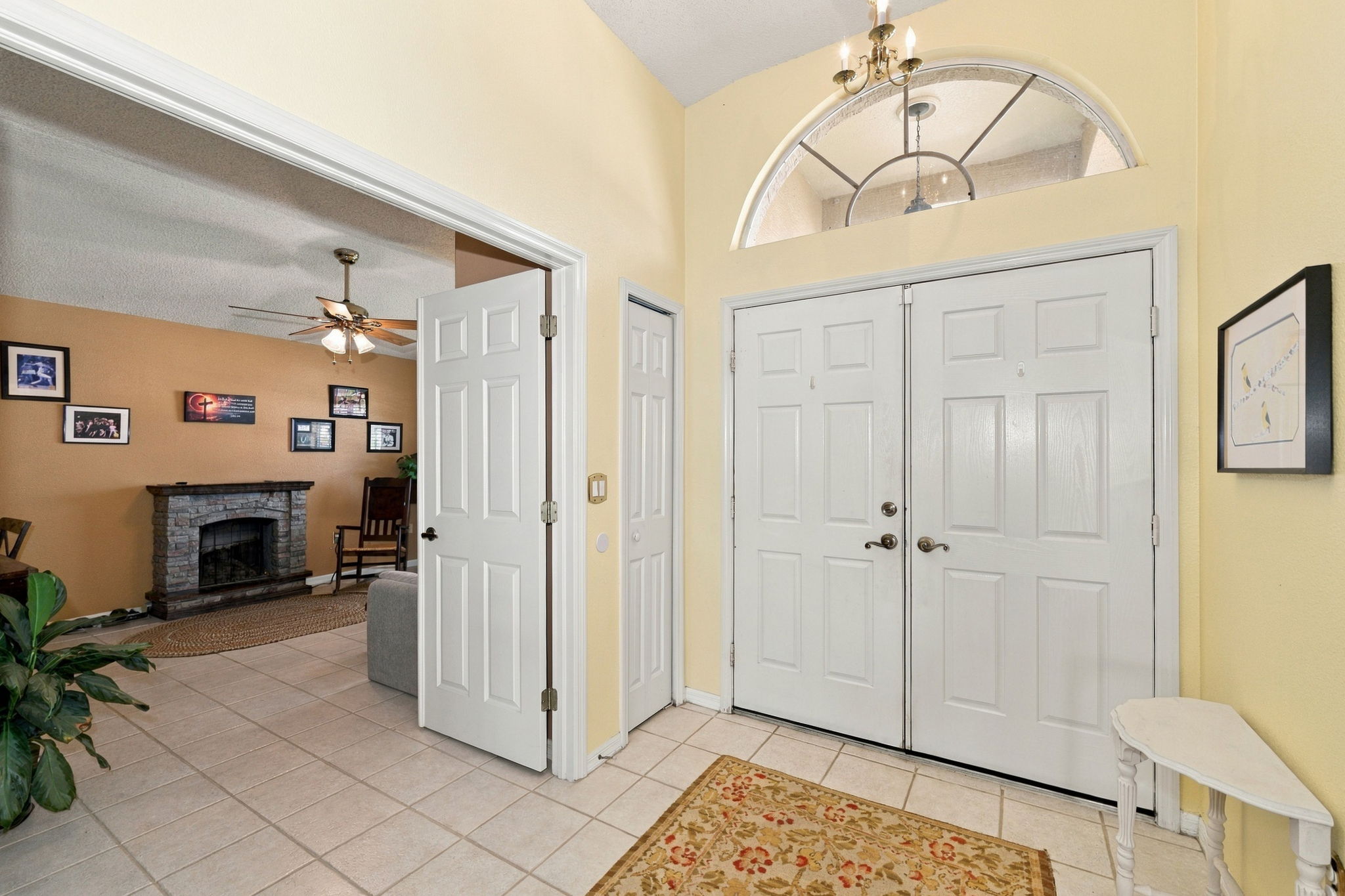 Foyer 1