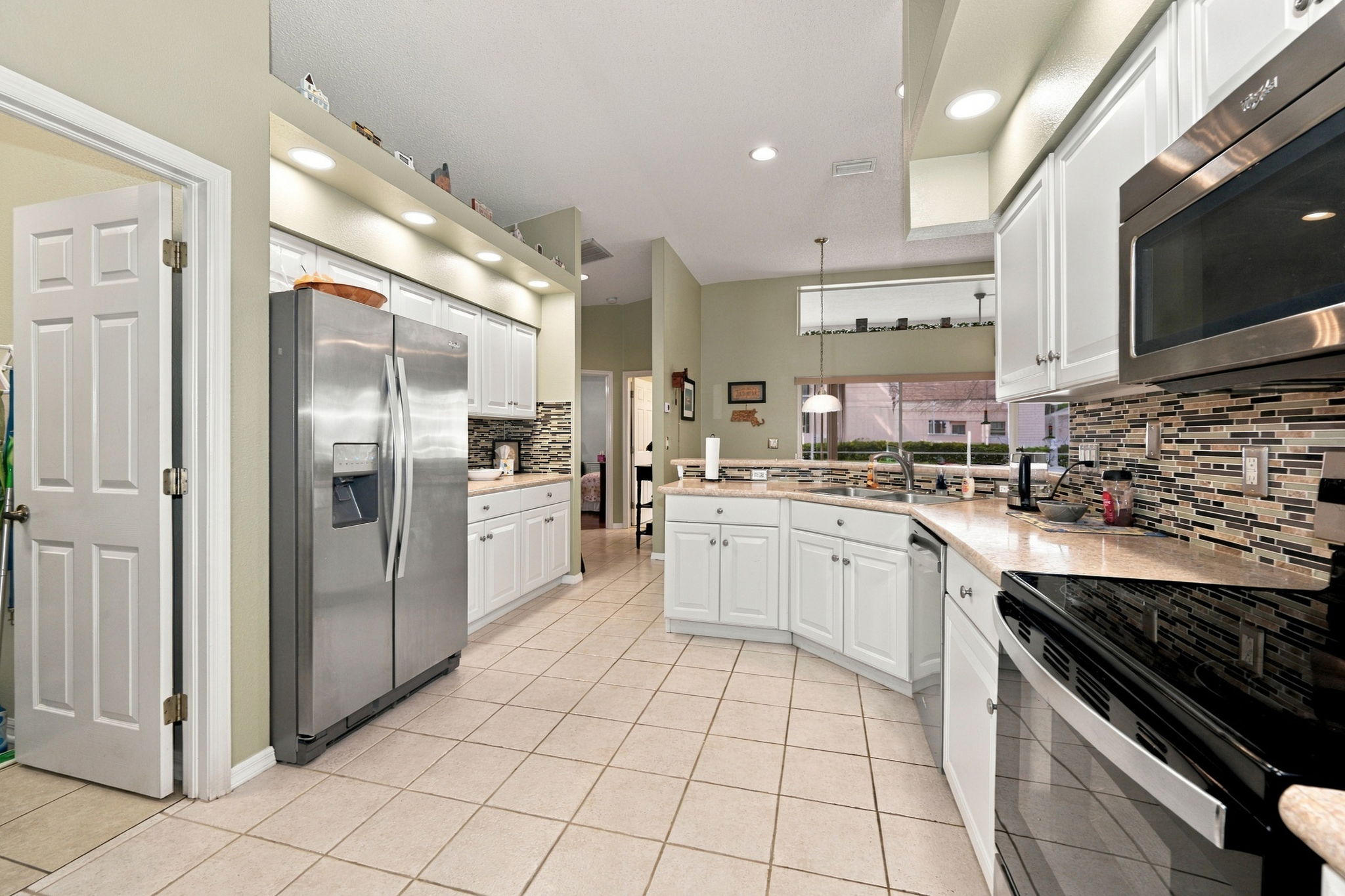Kitchen 5
