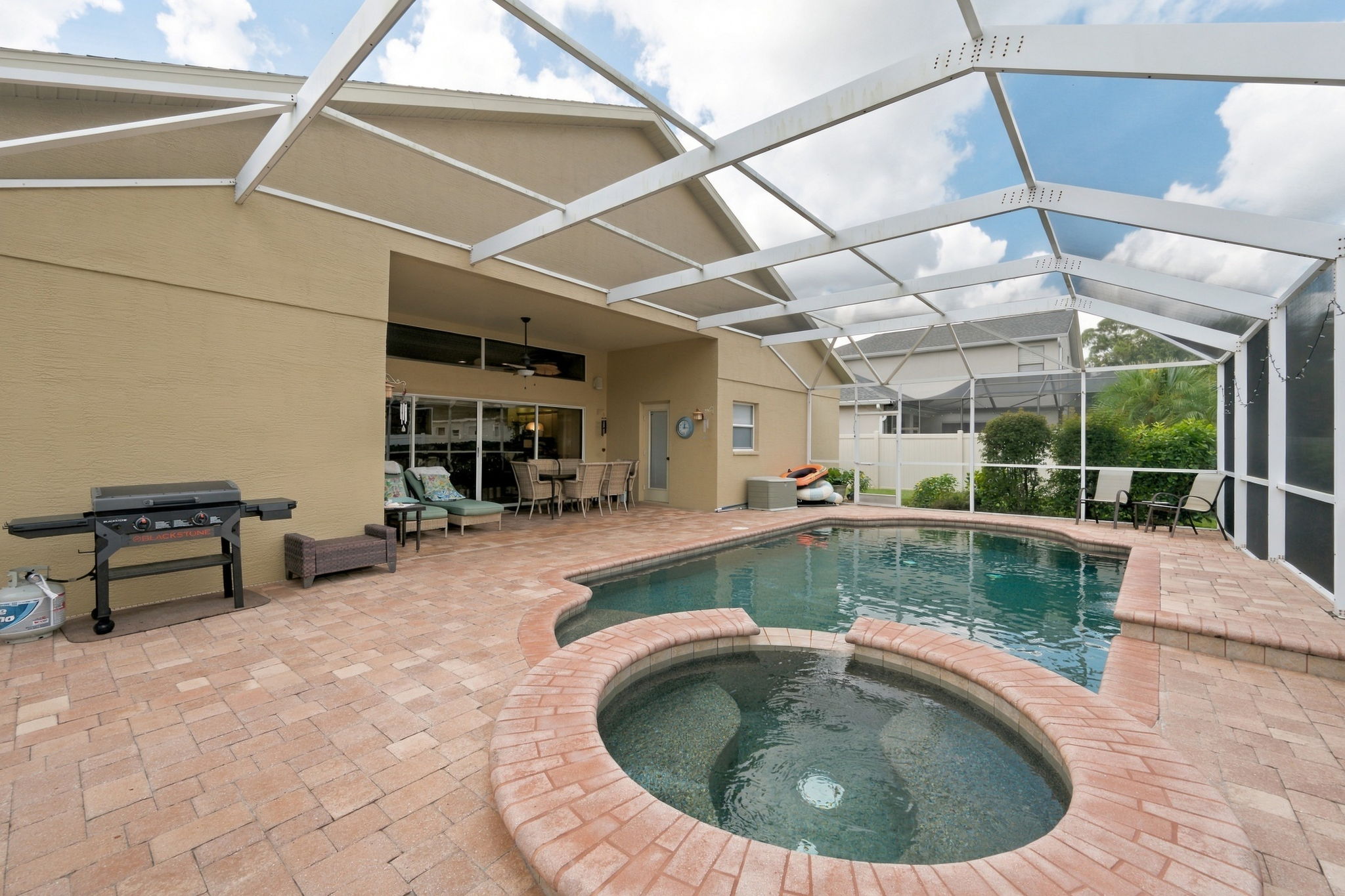 Pool 5