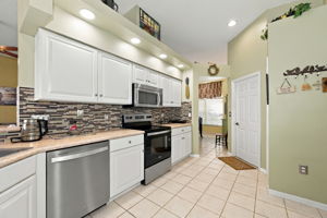 Kitchen 7