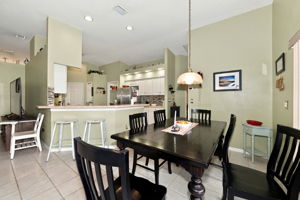 Kitchen Eat-In 3