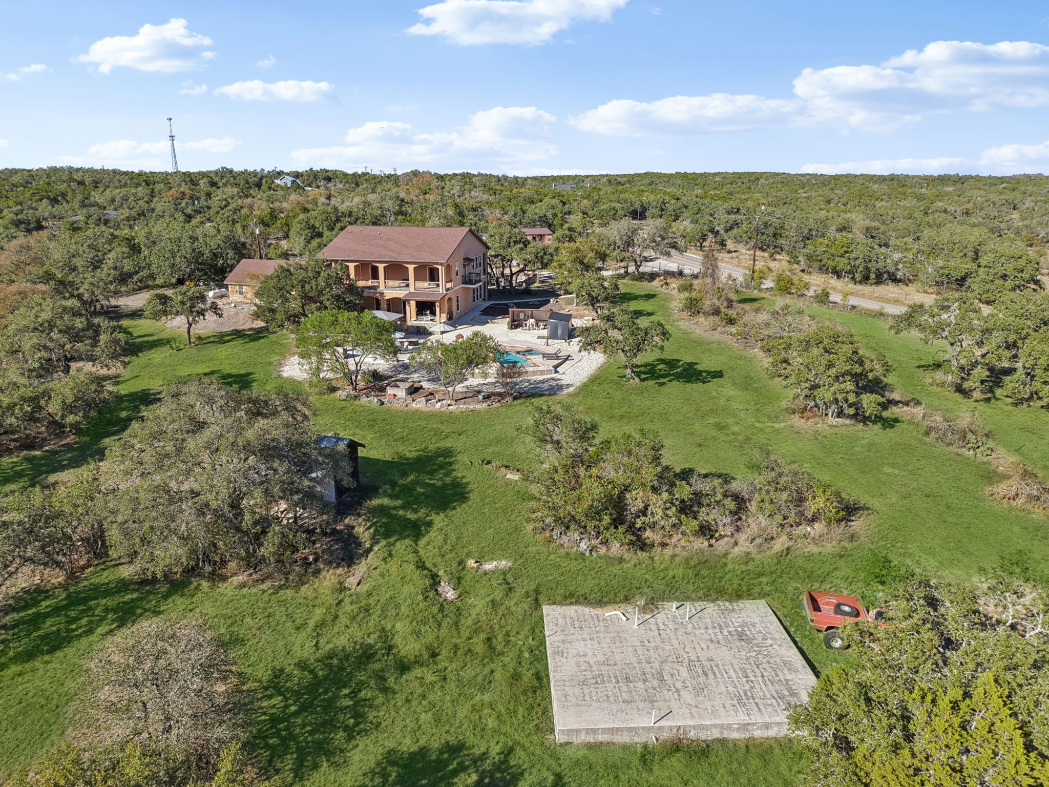 Hilliard Rd-L1111-085