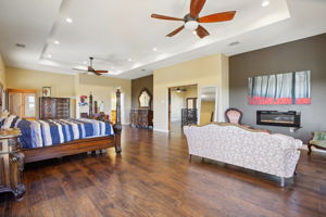 Hilliard Rd-L1111-048