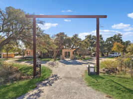 Hilliard Rd-L1111-070