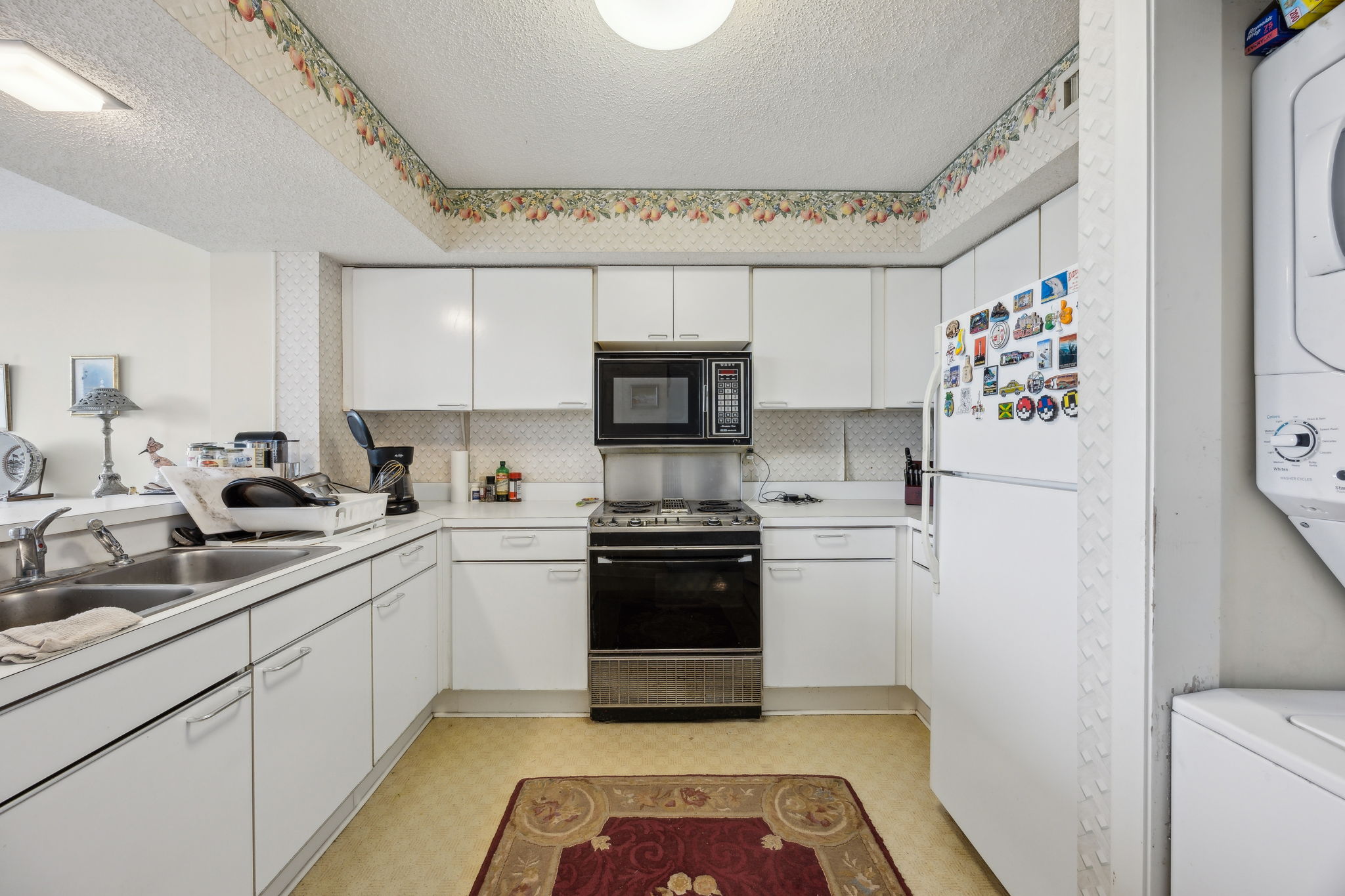 Kitchen/Laundry